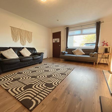 Cozy 2 Bedrooms With Private Parking Space And Garden Edimburgo Esterno foto