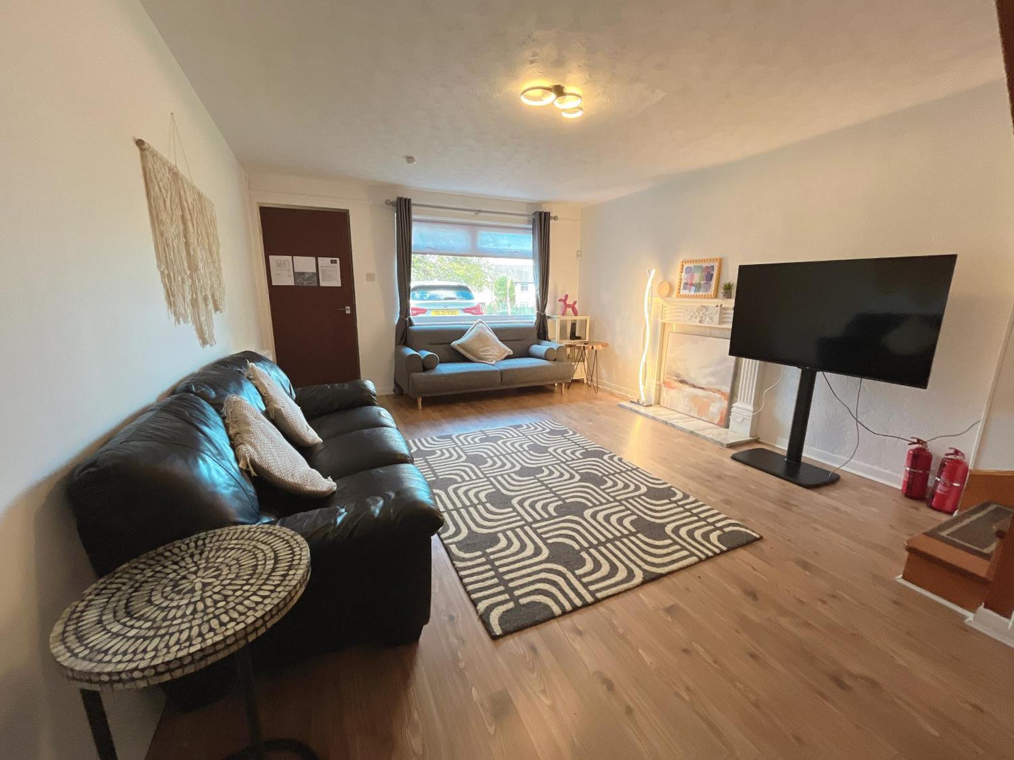 Cozy 2 Bedrooms With Private Parking Space And Garden Edimburgo Esterno foto